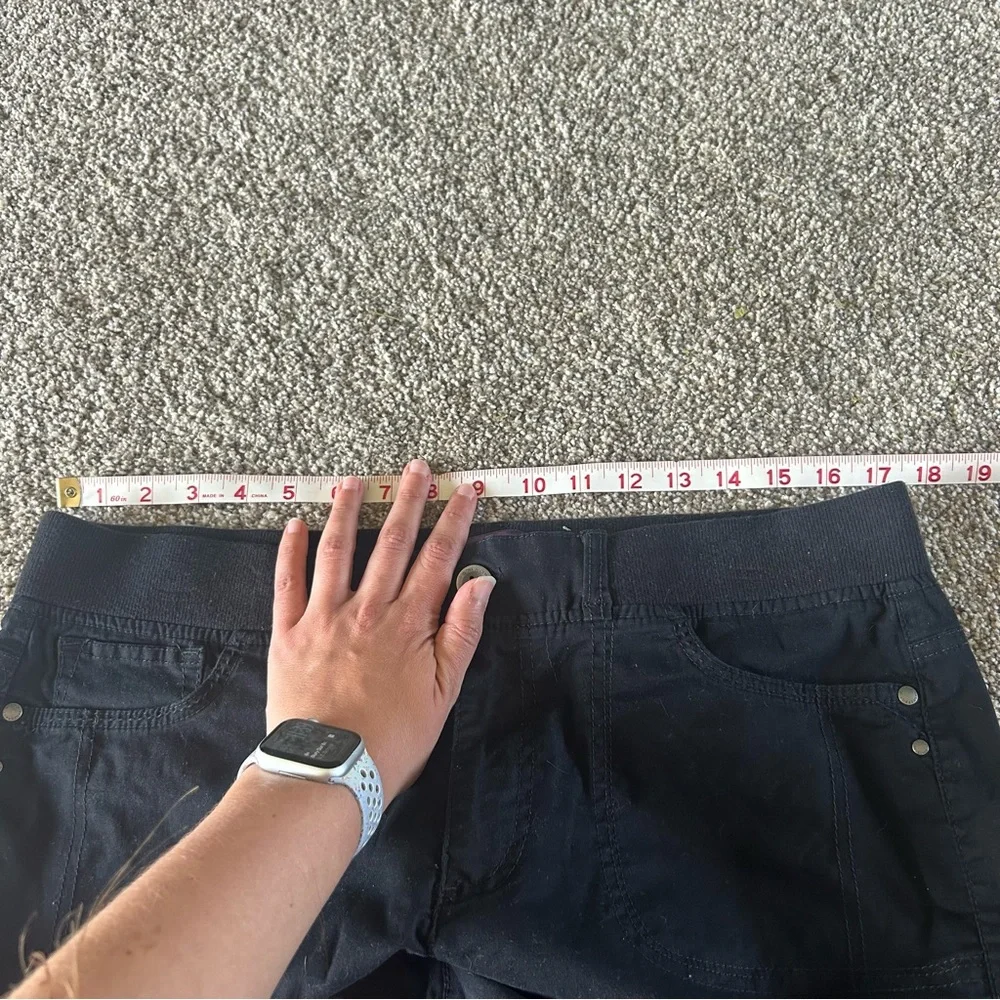 [Gloria Vanderbilt] Black Shorts w Elastic Waist